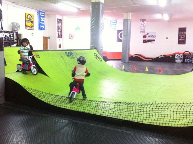 pedaleando desde peques